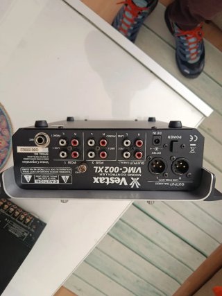 Amplificador Pioneer A-208R + 2 CDJ-100S