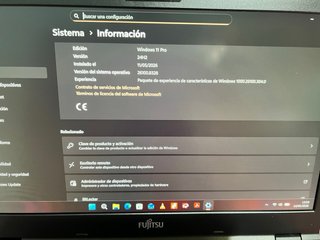 Fujitsu LifeBook E-549 Portátil Negro