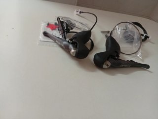 Mandos de cambio y Frenos Shimano GRX 810