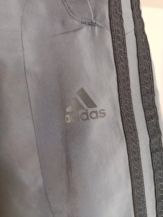Pantalón corto deportivo Adidas