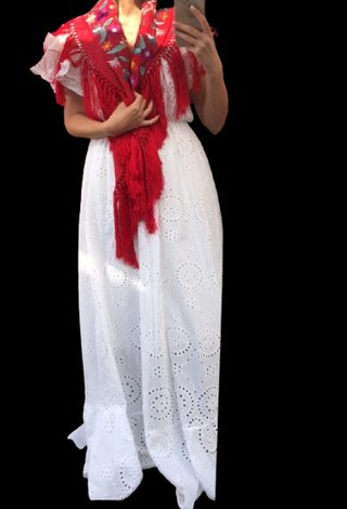 Vestido/bata blanco largo volantes