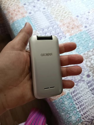 Móvil Alcatel gris sin estrenar