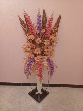 Macetero floral alto metal y cristal