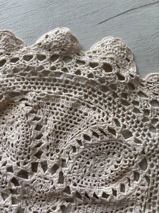 Centrino uncinetto beige cotone