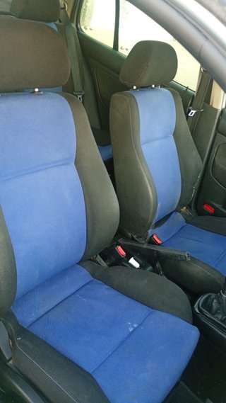 Volkswagen Golf 2001 acepto cambios