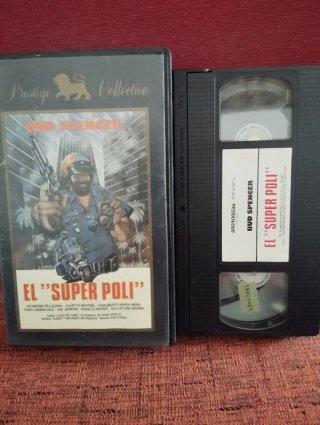Películas VHS a 2 euros unidad edición videoclub
