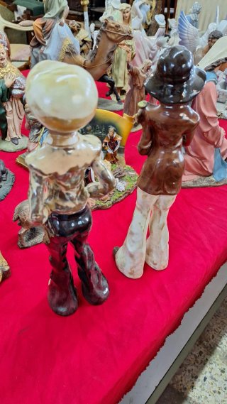 2 Figuras de Porcelana