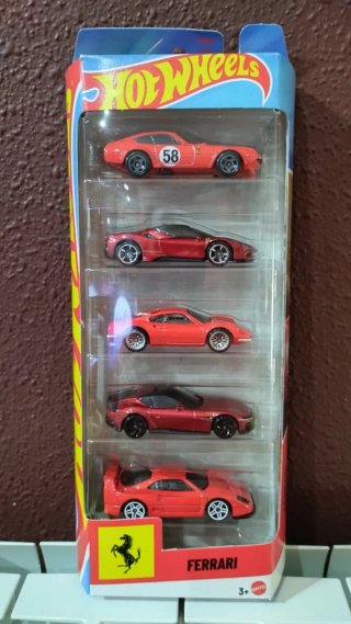 Pack Ferrari Hot Wheels.