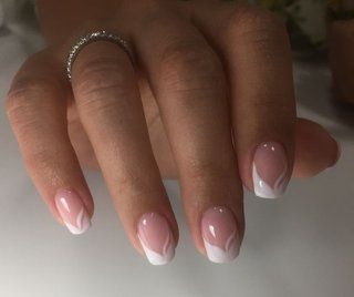 MANICURA A DOMICILIO PROFESIONAL