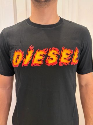 Camiseta Diesel Logo Fuego Talla S