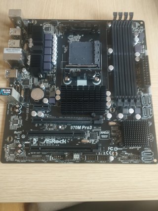 Placa ASRock 970M Pro3 + RL Cooler Master