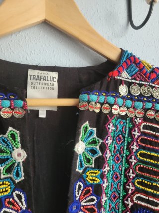 Chaqueta Zara bordada multicolor