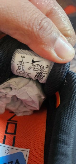 Nike Metcon 10 Black / Safety Orange T40