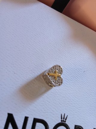 Charm Corazón Cruz Dorado y Plateado