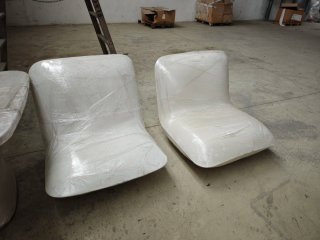 Mesa /Sillas plastico de Diseño para Piscina etc