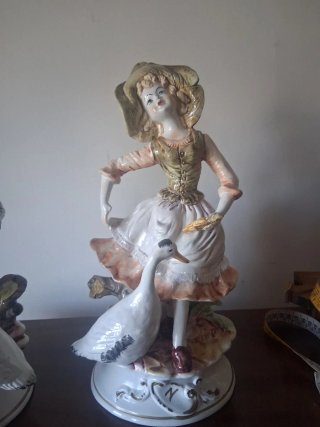Coppia statuette Capodimonte con oche