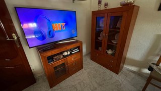 Vitrina Mueble TV 2 Puertas Madera