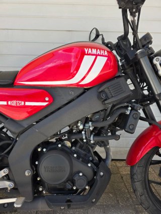 Yamaha XSR 125 2022 Roja