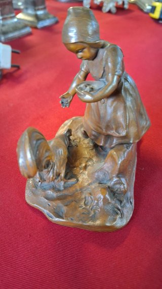 Figura bronce firmada Gruber