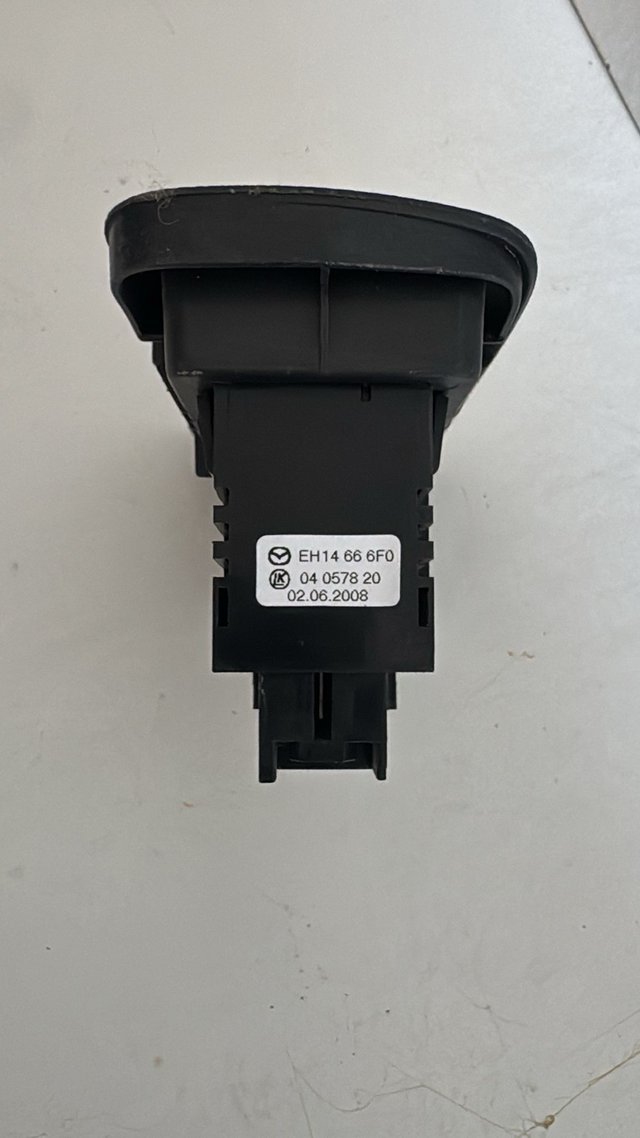 Regulador altura faros y control de tracción CX7