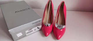 Zapatos tacón fucsia charol talla 39