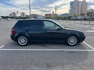 Volkswagen Golf 4 GTI