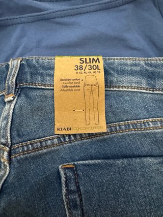 Pantalón premamá vaquero roto