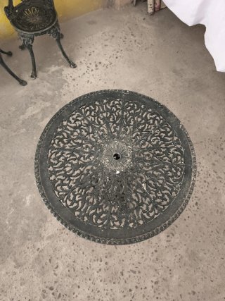 Mesa y sillas jardin