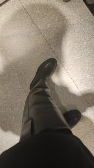 Botas altas de piel Mango negras
