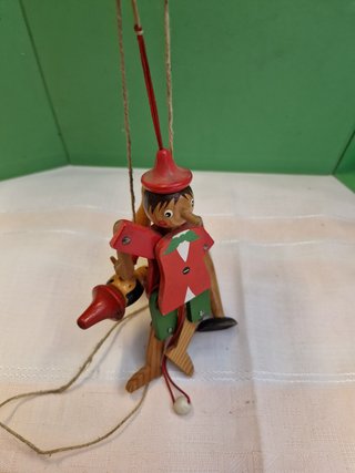 Marionette in legno stile Pinocchio