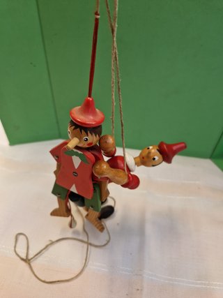 Marionette in legno stile Pinocchio