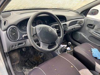 Renault Megane I 1.4 G (1996)