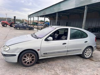 Renault Megane I 1.4 G (1996)