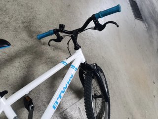 Bicicleta BTWIN Blanca