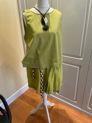 Conjunto verde pistacho