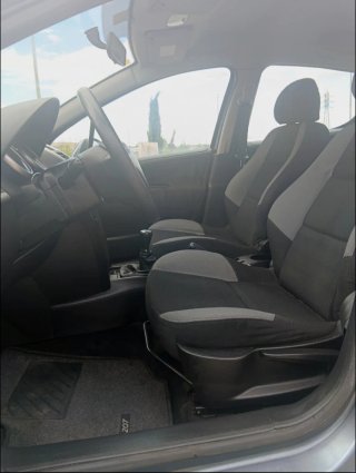 Peugeot 207 1.4 HDI 70 CV• Muy poco consumo • 2006