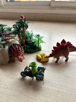 Playmobil Volcán Prehistórico con Figuras
