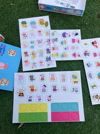 Lote de 4 juegos y peluche Peppa Pig