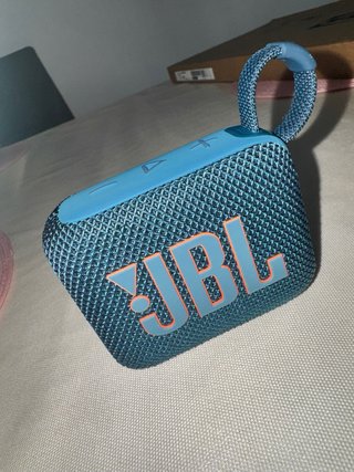 Altavoz JBL Go 4 Azul y naranja