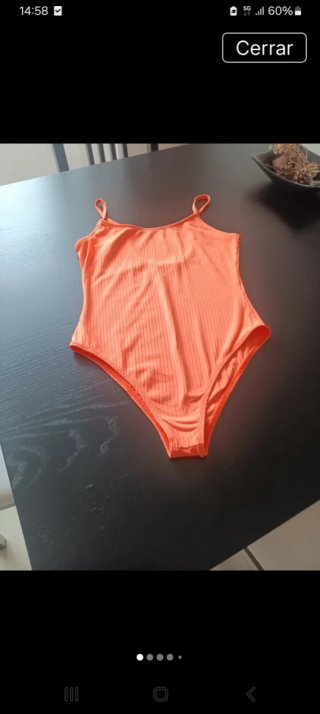 Body ",Pull&Bear "naranja canalé