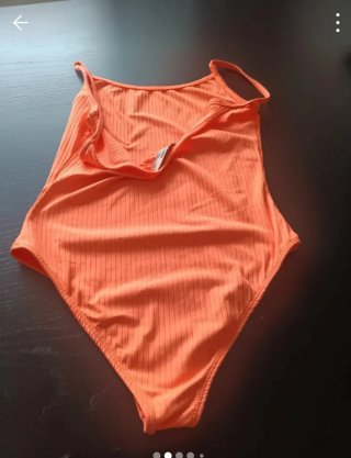 Body ",Pull&Bear "naranja canalé