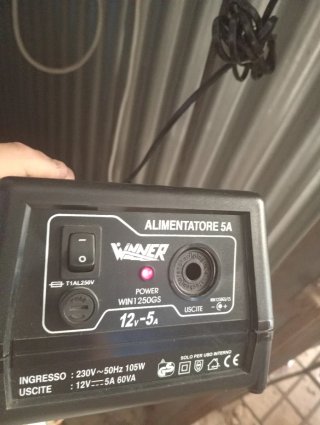 Convertidor 12V Alimentatore 5A Winner