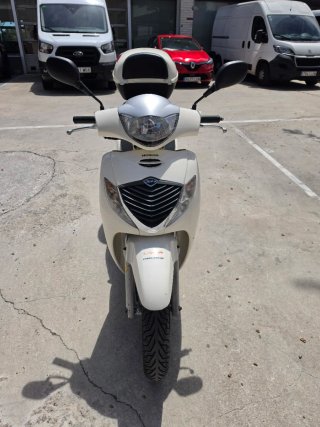 Honda SH 125i Scooter Automática
