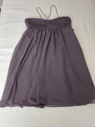 Vestido gris drapeado