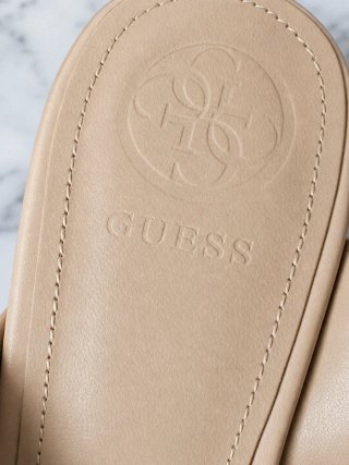 Sandalias Guess Beige Cuña