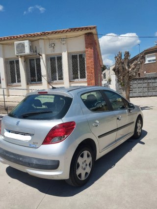 Peugeot 207 2009