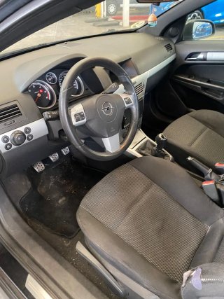 Opel Astra gtc