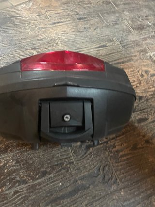 Soporte y maleta Yamaha Scooter