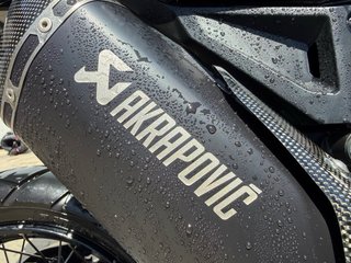 Escape Akrapovic X ADV