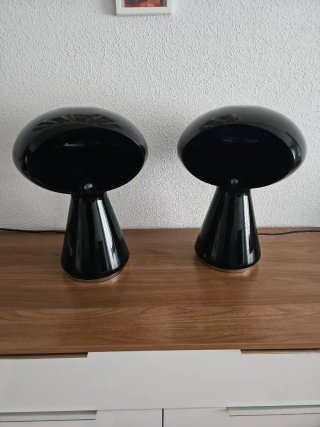Lámpara de diseño negro